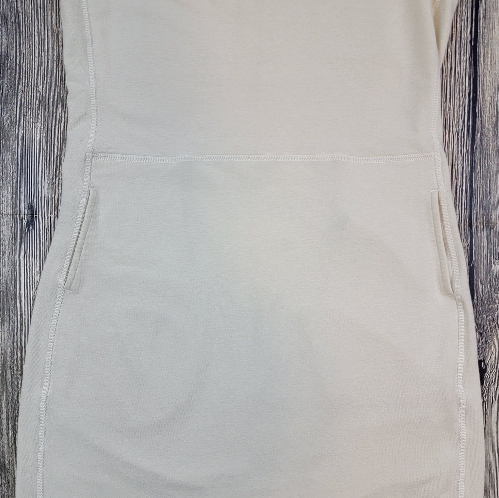 The North Face Tan Short Sleeve Sweater Dress - Picture 4 of 11